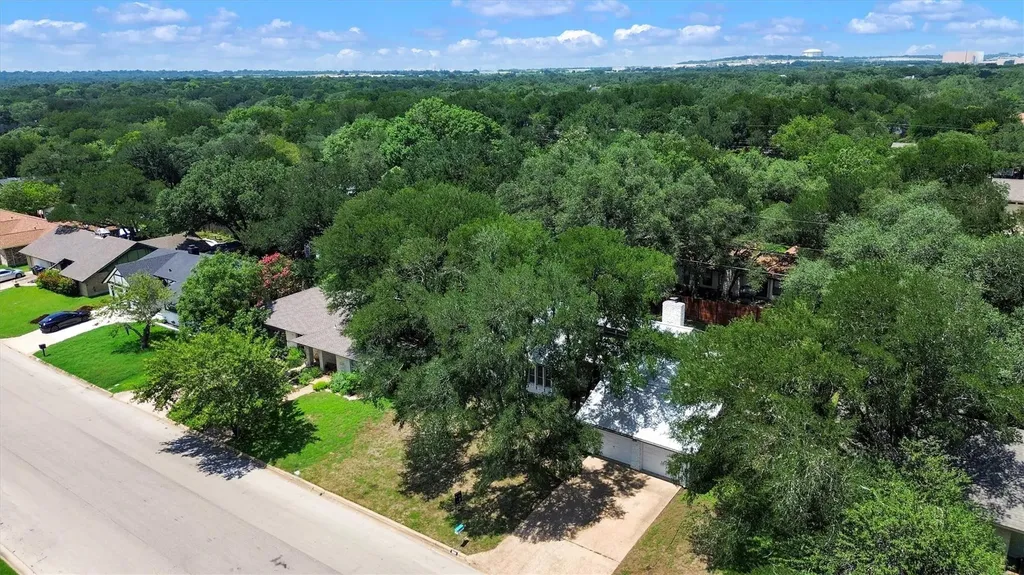3808 Oak Creek Drive Austin TX 78727