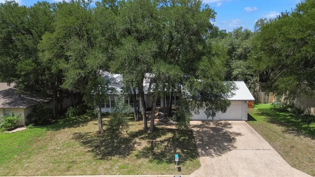 3808 Oak Creek Drive Austin TX 78727