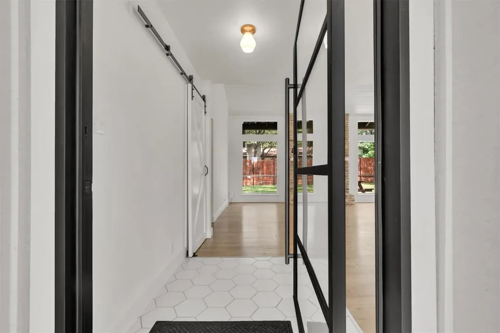 3808 Oak Creek Drive Austin TX 78727