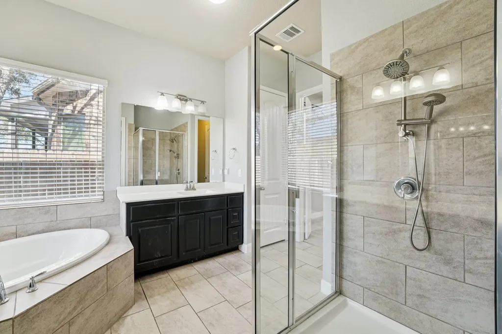 2421 Bowen Street Leander TX 78641