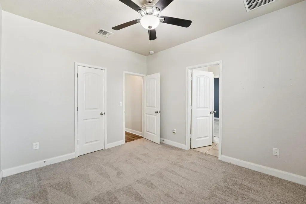 2421 Bowen Street Leander TX 78641