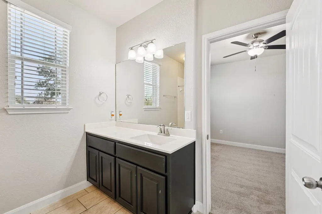 2421 Bowen Street Leander TX 78641