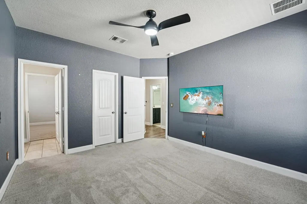 2421 Bowen Street Leander TX 78641