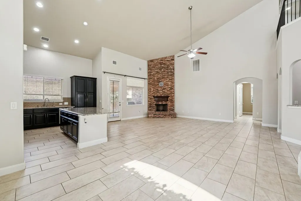 2421 Bowen Street Leander TX 78641