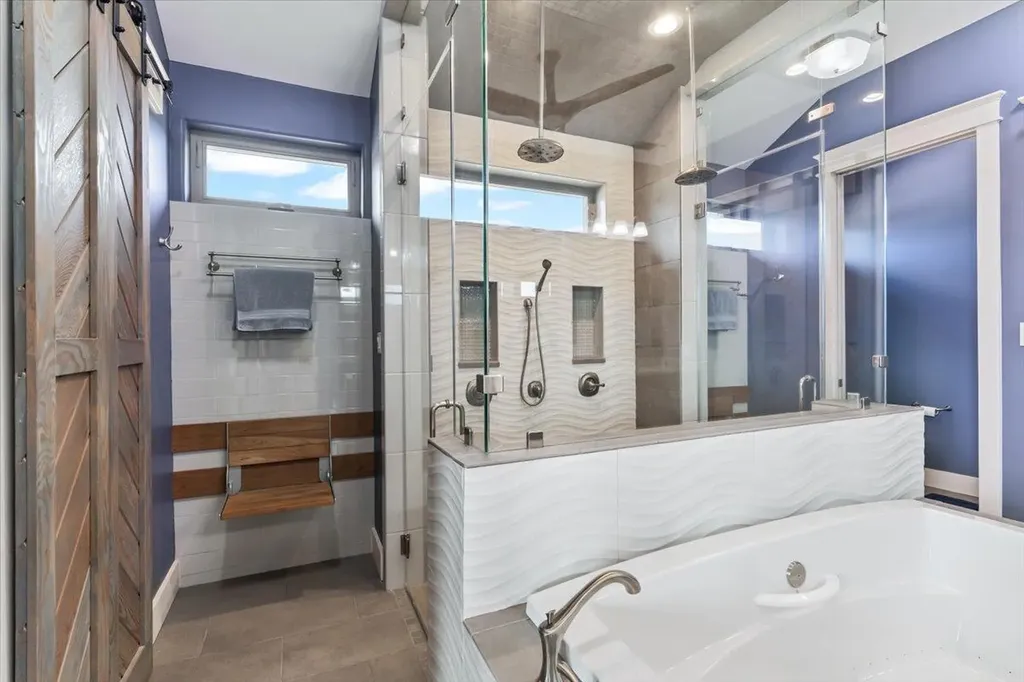 1604 Watercliffe Drive Lago Vista TX 78645