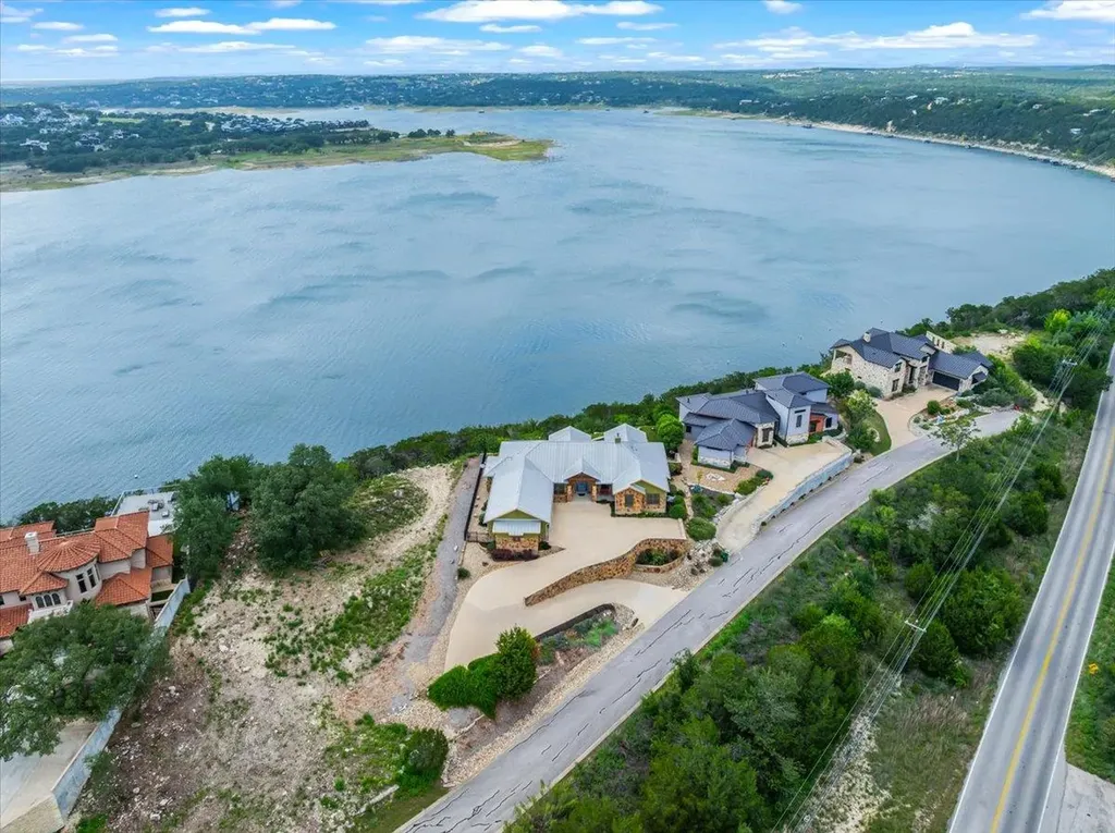 1604 Watercliffe Drive Lago Vista TX 78645
