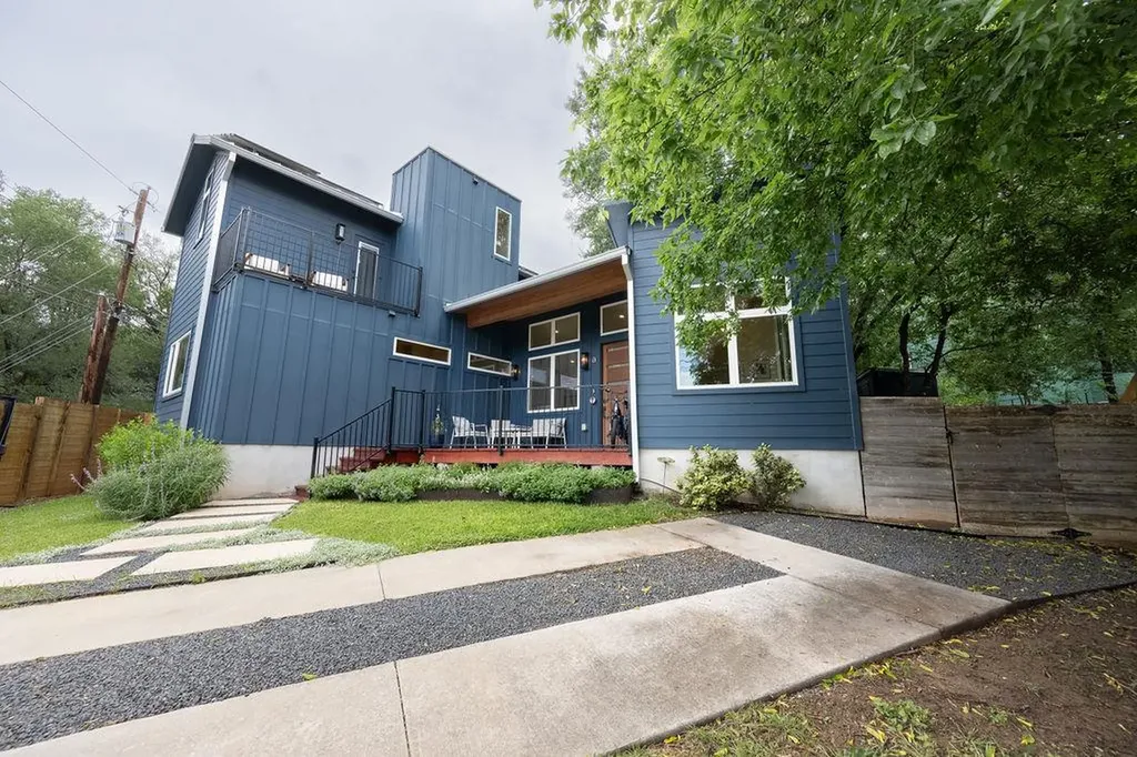 3923 E 16th Street Austin TX 78721