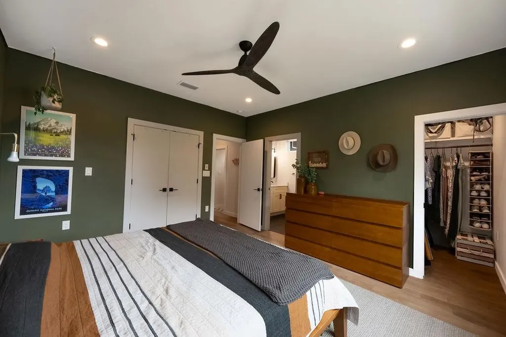 3923 E 16th Street Austin TX 78721
