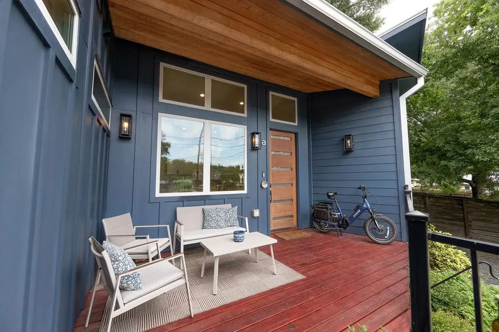 3923 E 16th Street Austin TX 78721