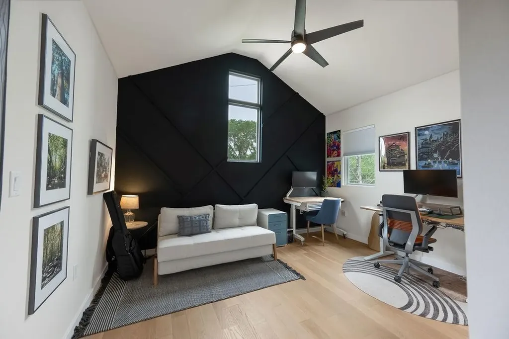 3923 E 16th Street Austin TX 78721