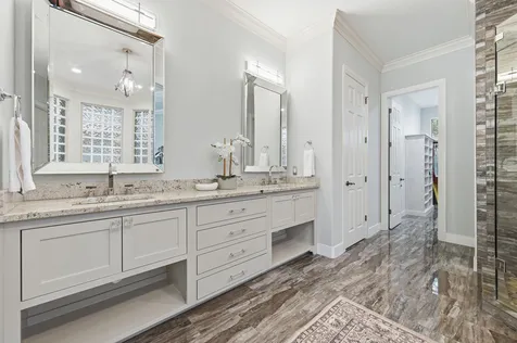 9808 Tree Bend Cove Austin TX 78750