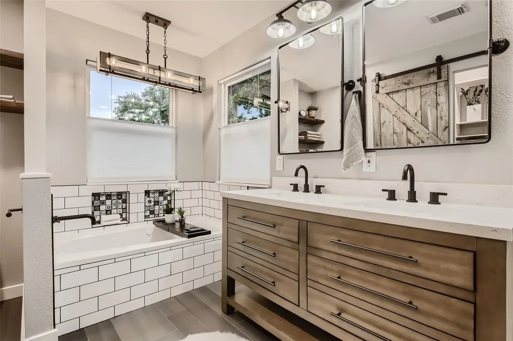 13104 Tilder Drive Austin TX 78729