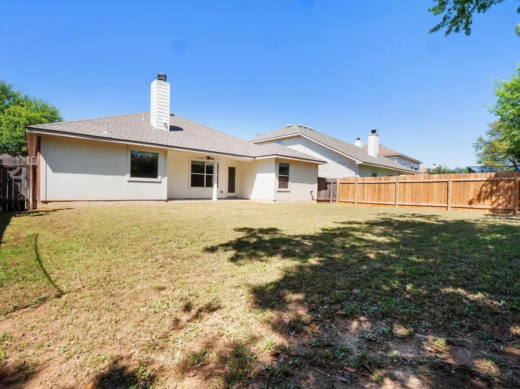 429 Falcon Lane Leander TX 78641