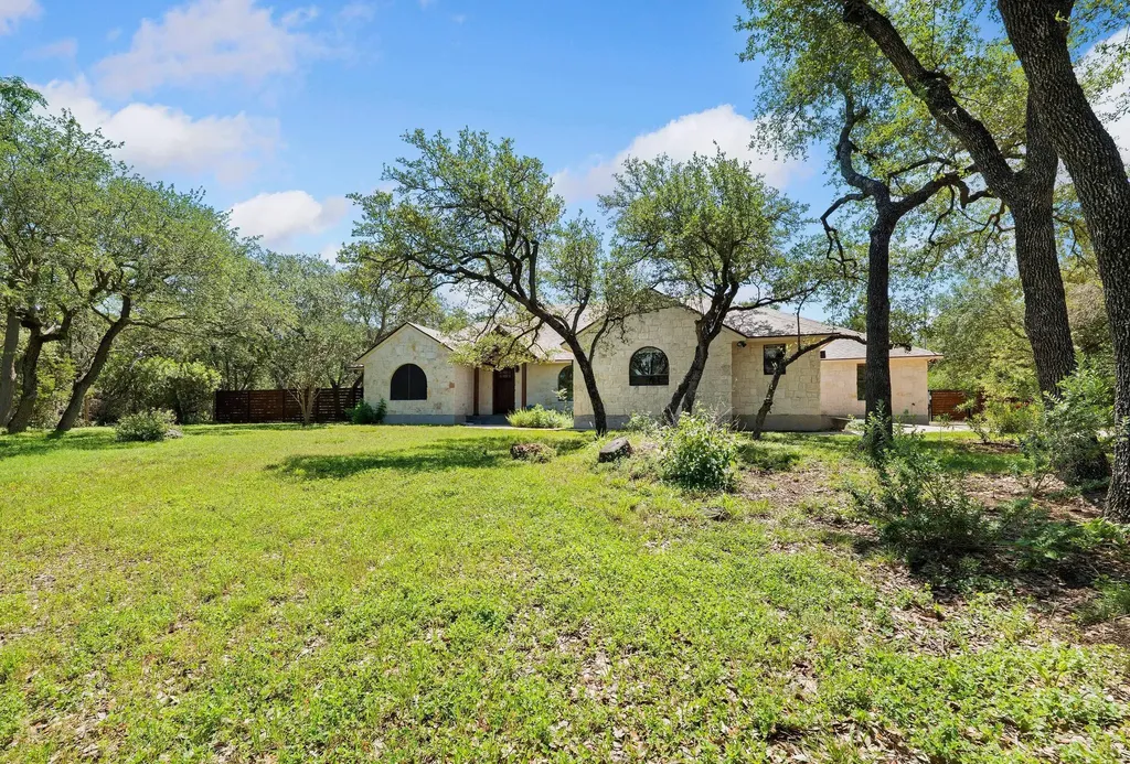 105 N Laurelwood Drive Austin TX 78733