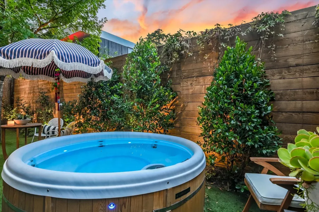 2212 S 2nd Street Austin TX 78704