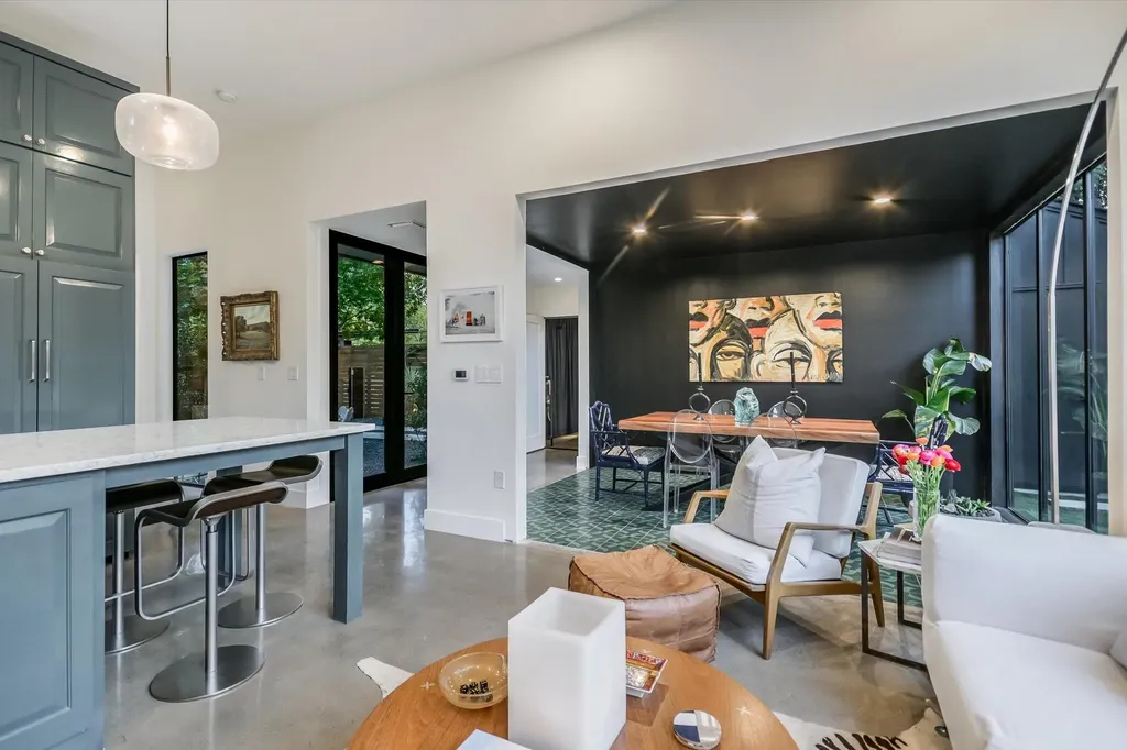 2212 S 2nd Street Austin TX 78704