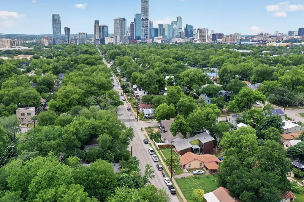 1912 Holly Street Austin TX 78702