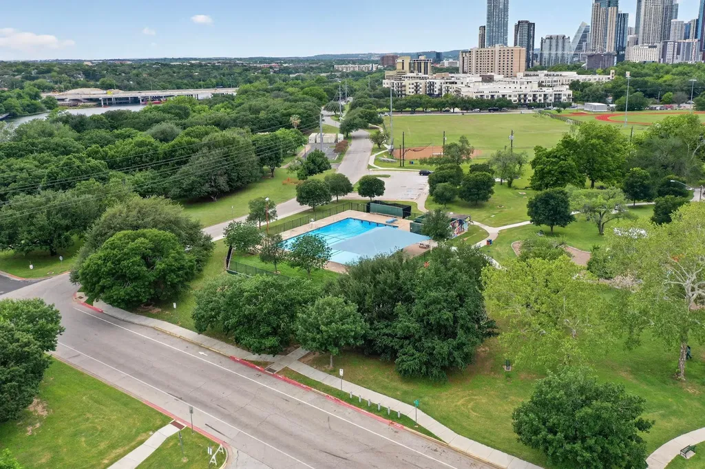 1912 Holly Street Austin TX 78702