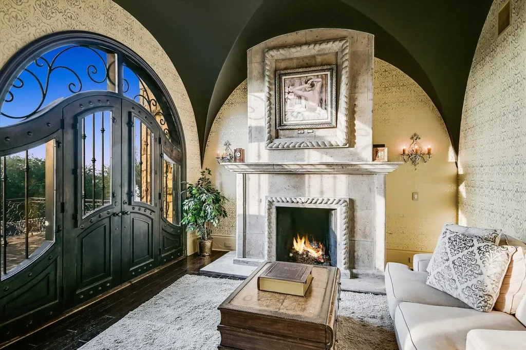108 Palazza Alto Drive Austin TX 78734