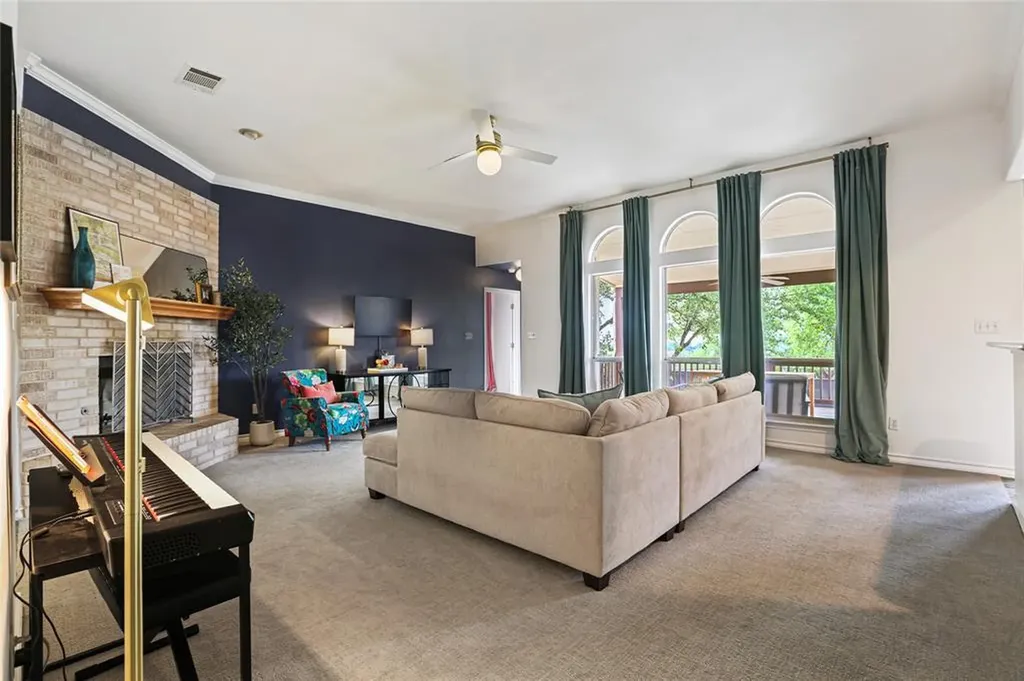 21105 Newport Cove Lago Vista TX 78645