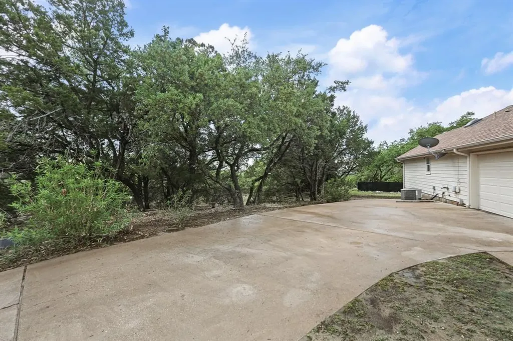 21105 Newport Cove Lago Vista TX 78645
