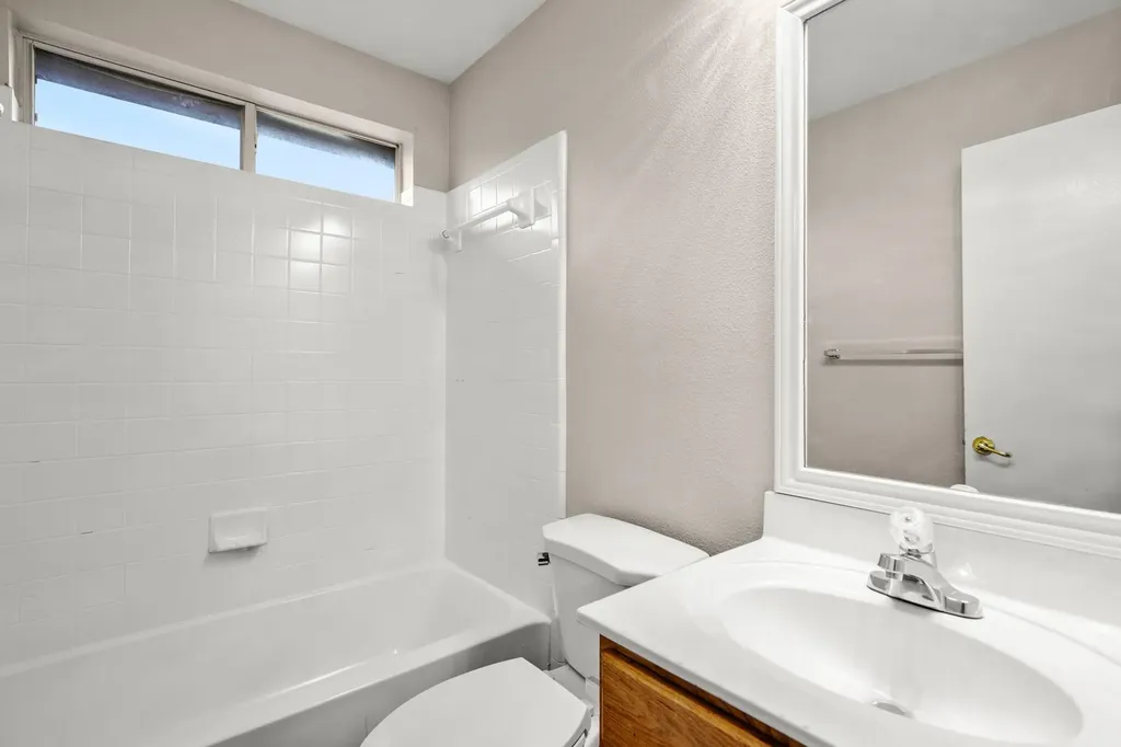 14901 Nuttall Drive Austin TX 78724