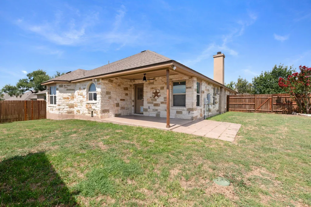 2412 Lyla Lane Leander TX 78641