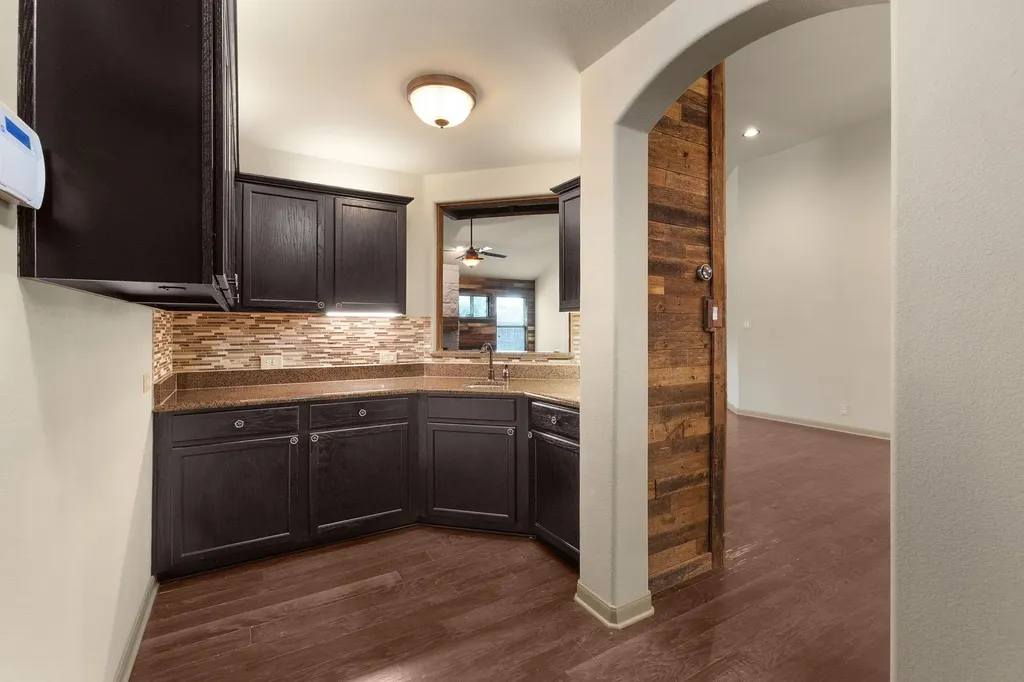2412 Lyla Lane Leander TX 78641