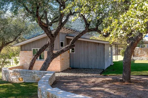 415 Frio Canon Trail Leakey TX 78873