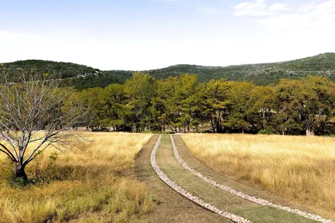415 Frio Canon Trail Leakey TX 78873