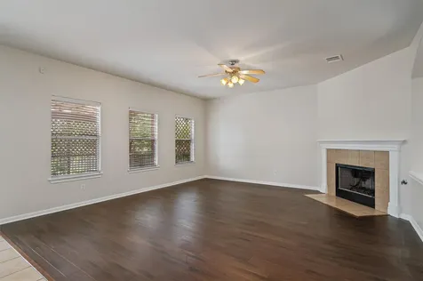 18800 Chrighton Castle Bend Pflugerville TX 78660