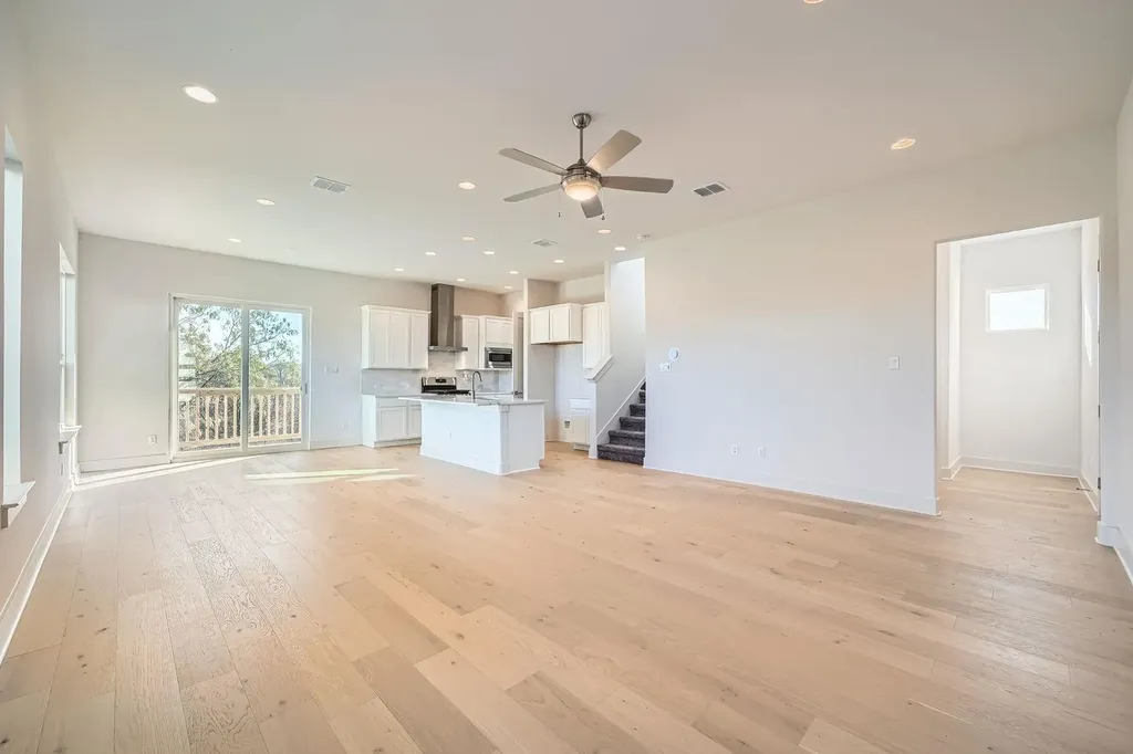 1531 N Red Bud Lane Round Rock TX 78665