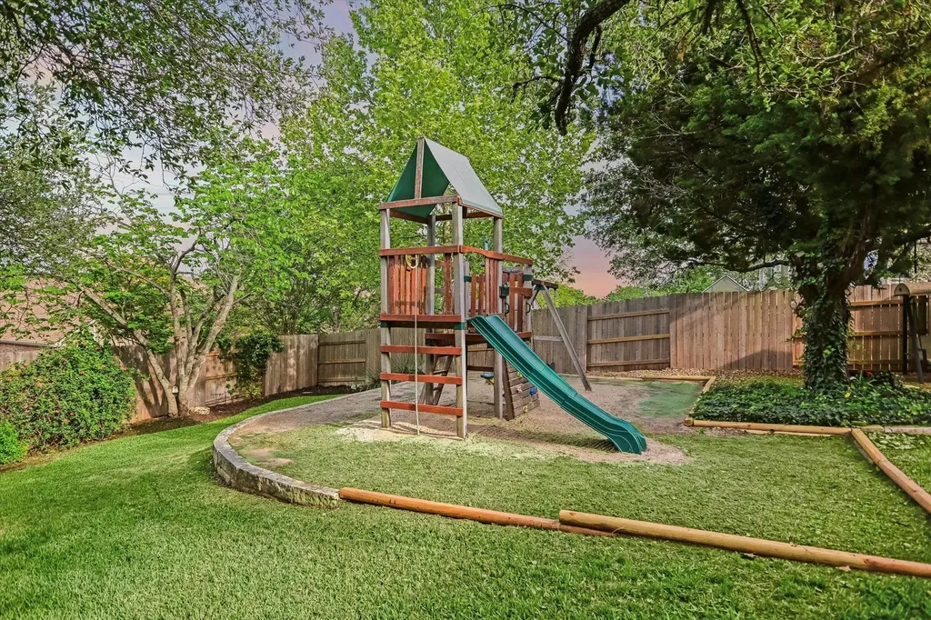 316 Winecup Way Austin TX 78737