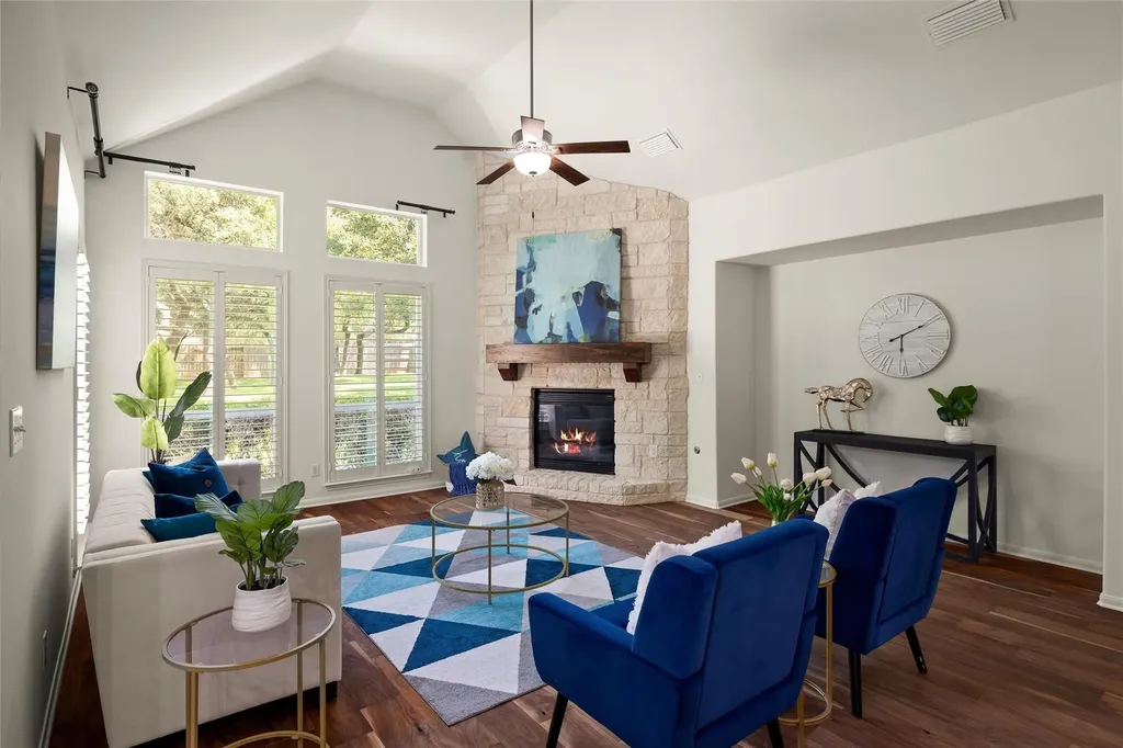 101 Monarch Lane Austin TX 78737