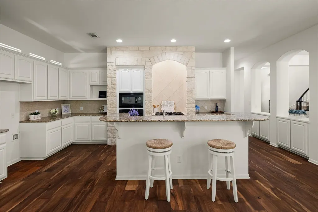101 Monarch Lane Austin TX 78737