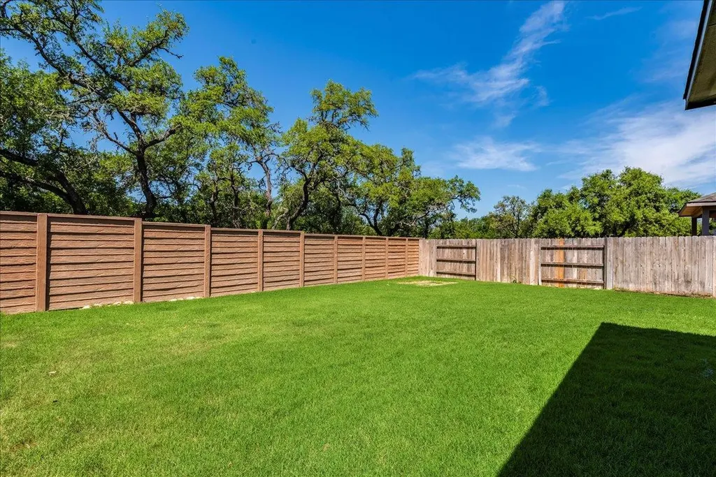 288 Smithsonian Lane Kyle TX 78640