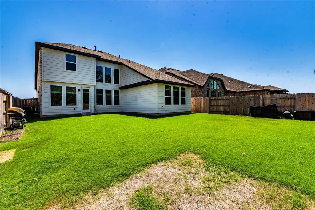 288 Smithsonian Lane Kyle TX 78640