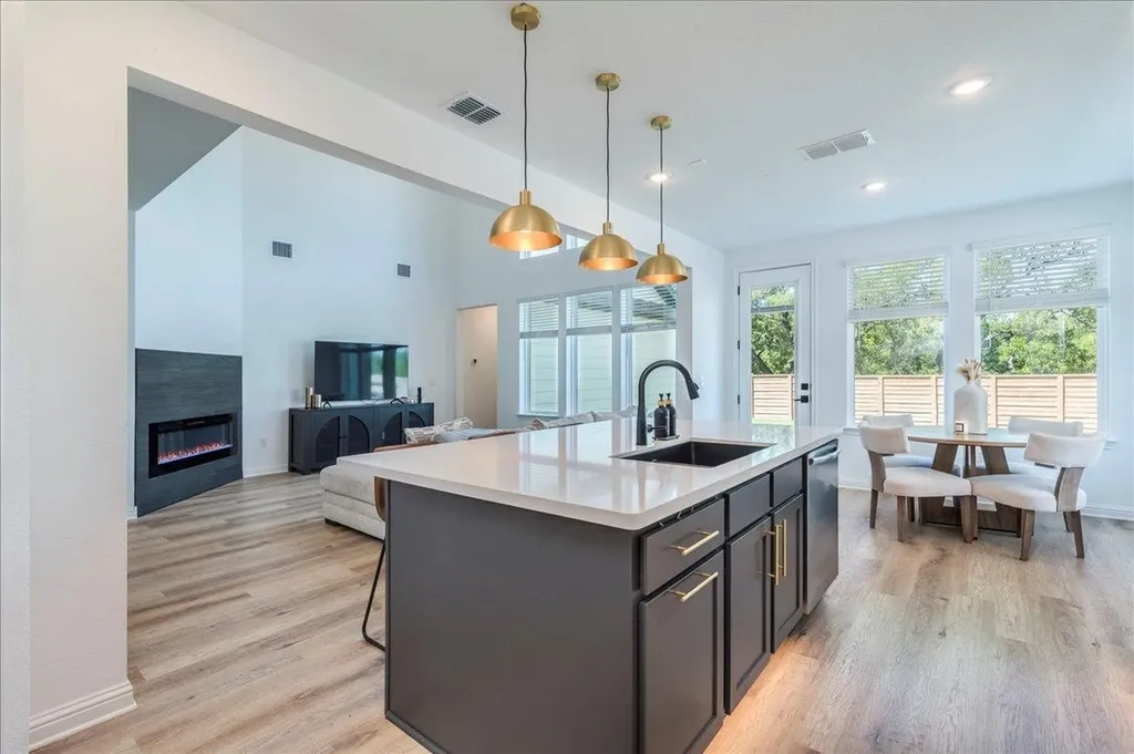288 Smithsonian Lane Kyle TX 78640