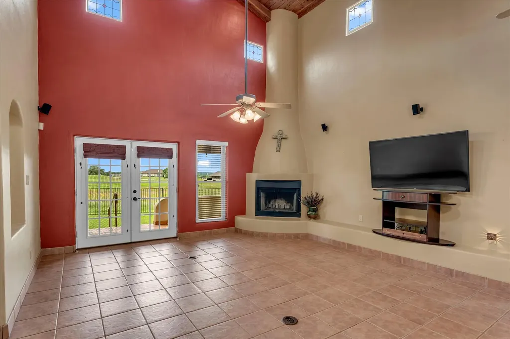 111 Woodlawn Drive Kingsland TX 78639