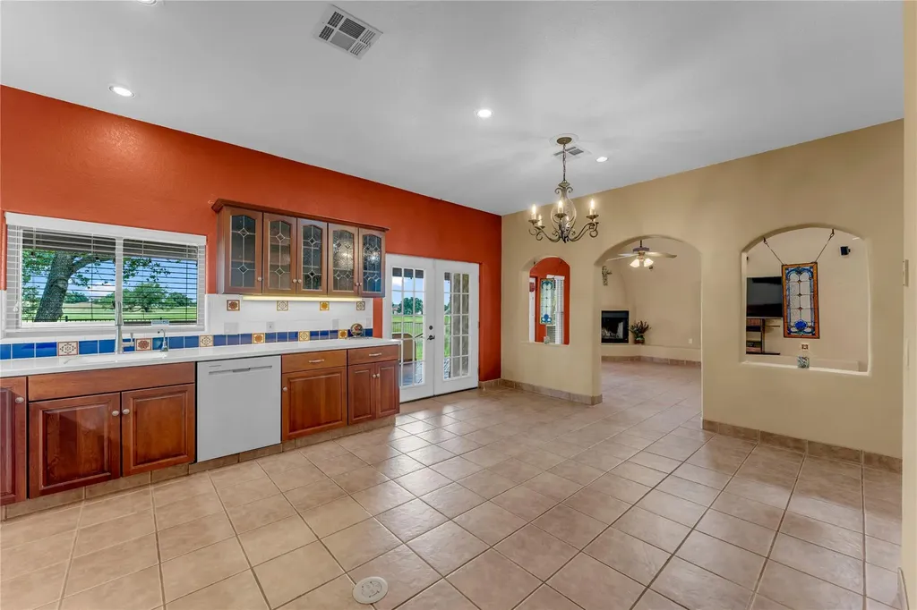 111 Woodlawn Drive Kingsland TX 78639