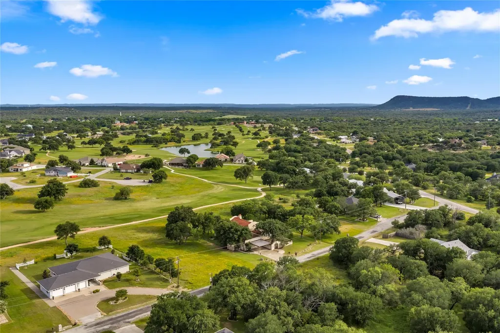 111 Woodlawn Drive Kingsland TX 78639