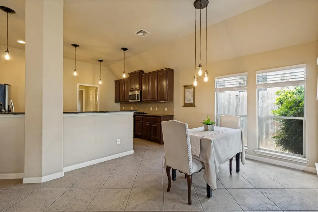 2718 Sun Mountain Drive Leander TX 78641