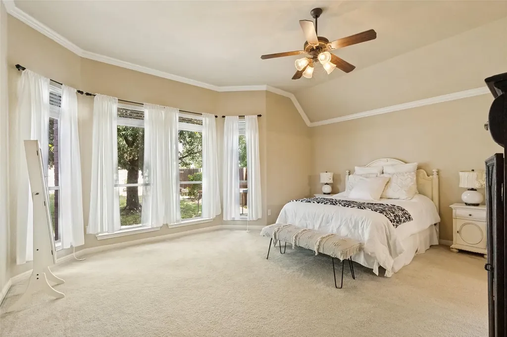 2718 Sun Mountain Drive Leander TX 78641