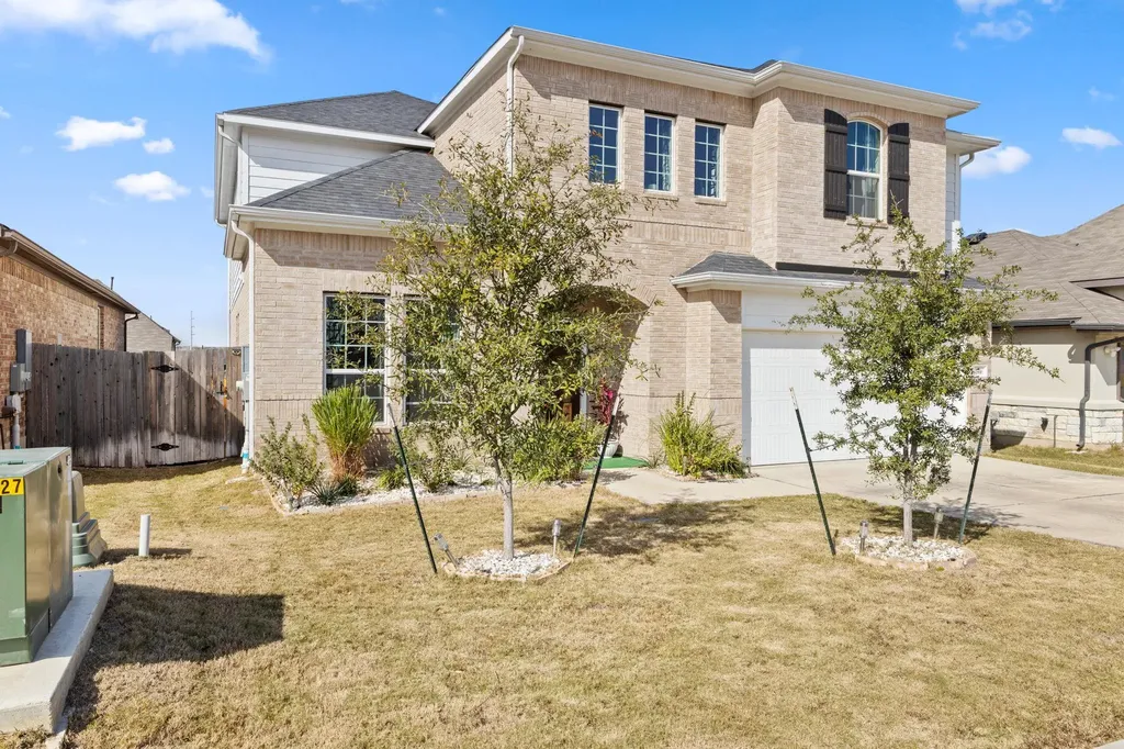189 Durian Loop Buda TX 78610