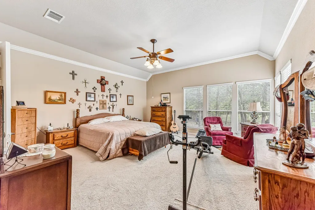 109 Elm Wood Drive Elgin TX 78621