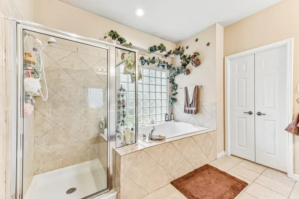 109 Elm Wood Drive Elgin TX 78621