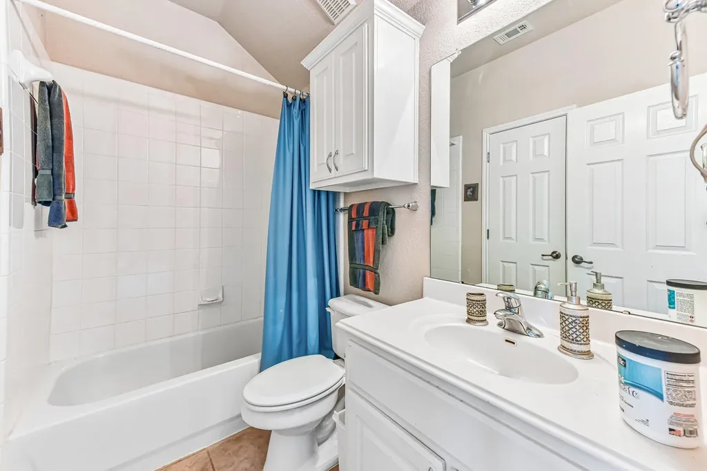 109 Elm Wood Drive Elgin TX 78621