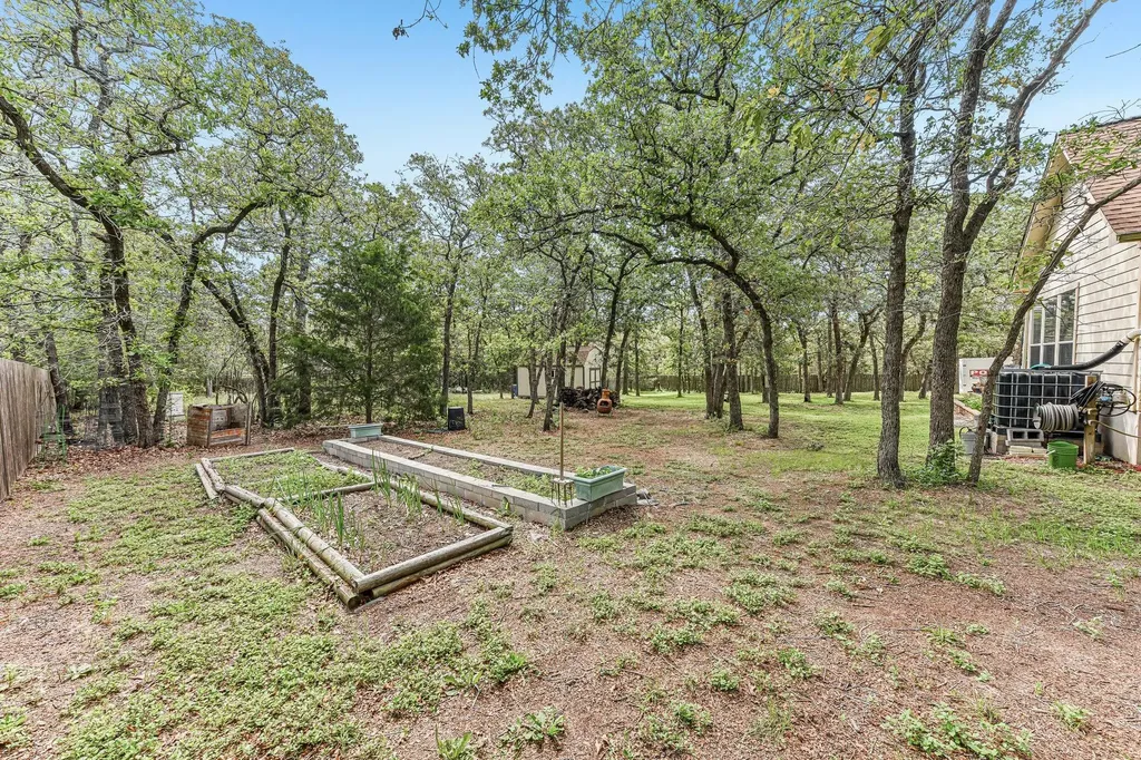 109 Elm Wood Drive Elgin TX 78621
