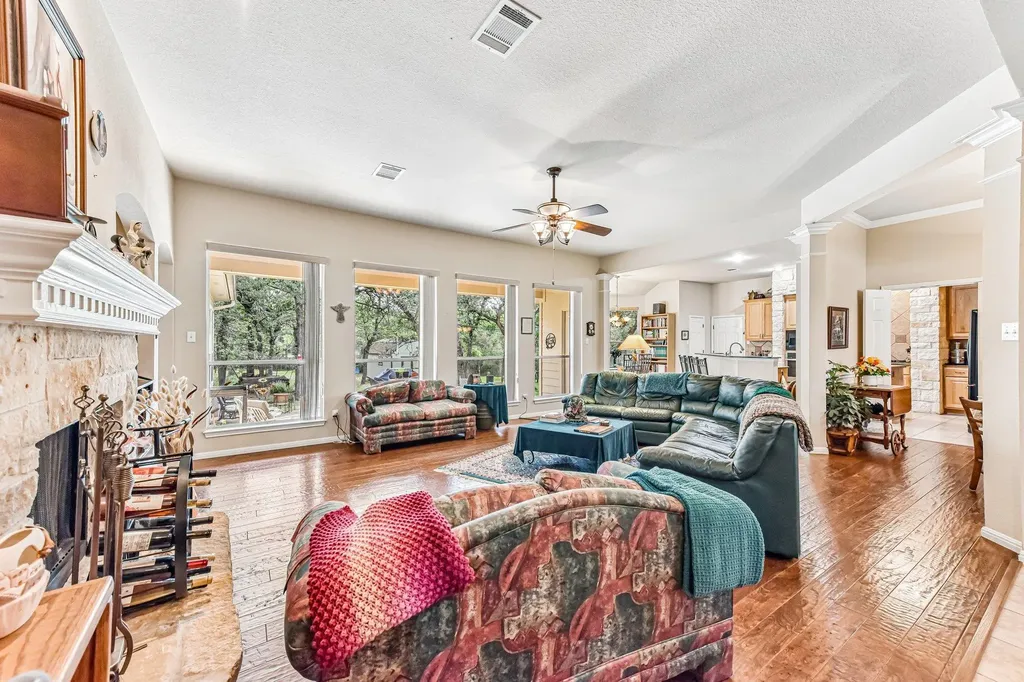 109 Elm Wood Drive Elgin TX 78621