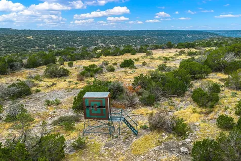 13812 High Lonesome Road Del Rio TX 78840